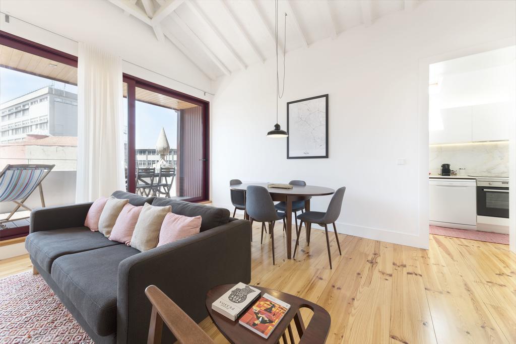 Lovelystay - Top Floor Balcony Apartment OOporto Extérieur photo